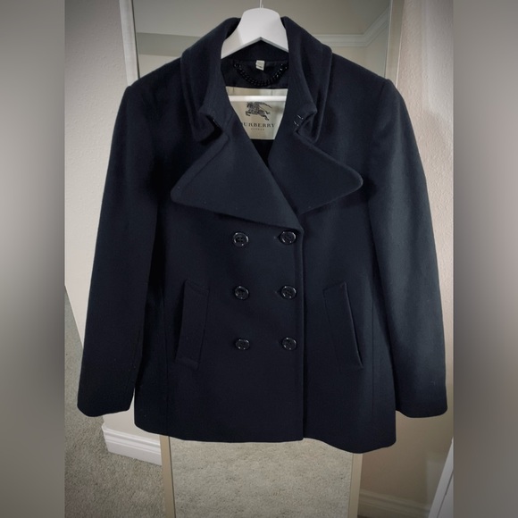 Men’s Burberry Peacoat - Size Medium - Picture 2 of 7